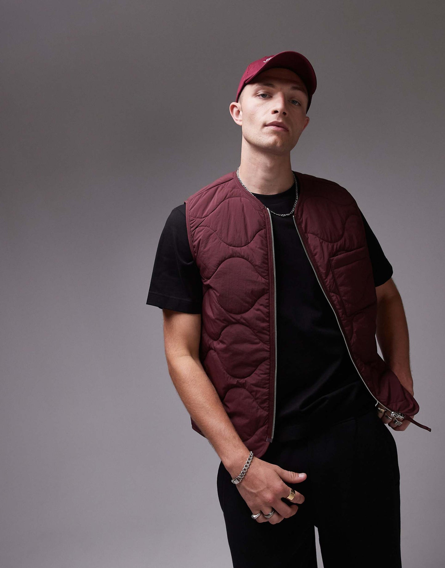 MONARCH LEFT CHEST POCKET QUILTED GILET JACKET | BURGUNDY